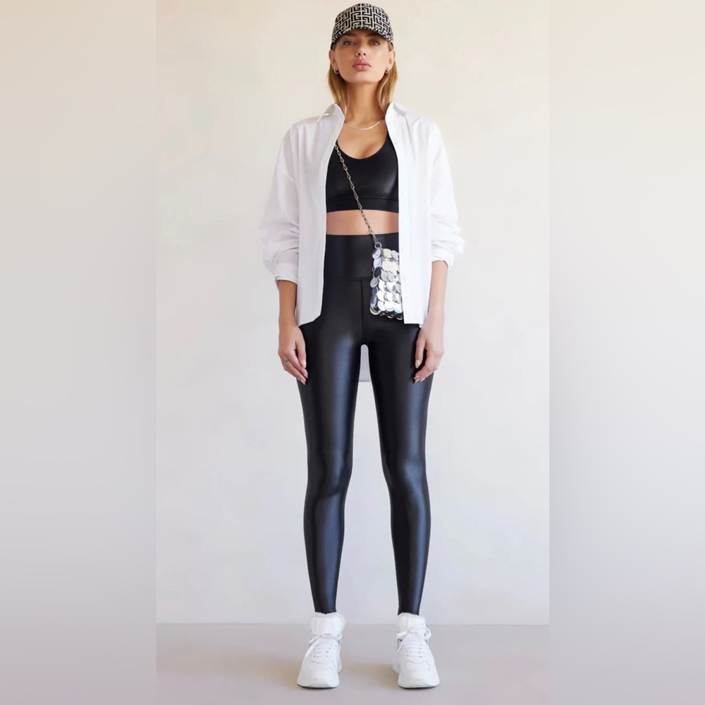 Carbon 38 liquid leggings size medium color black